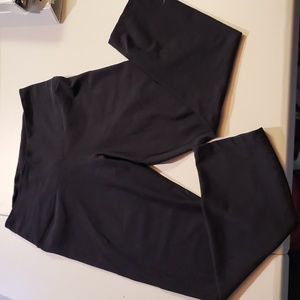 COPY - Nike dri fit womens cropped legging